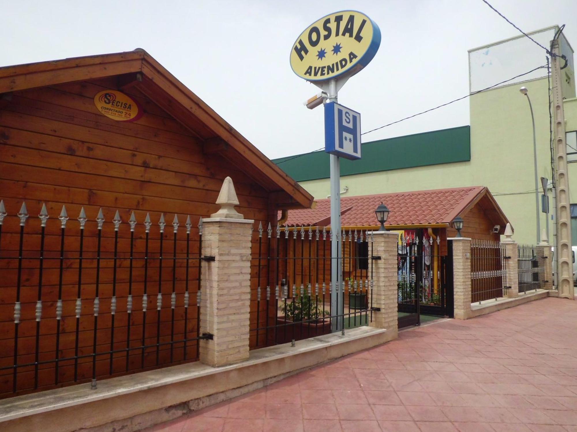 Hostal Gran Avenida Tarancon Ngoại thất bức ảnh